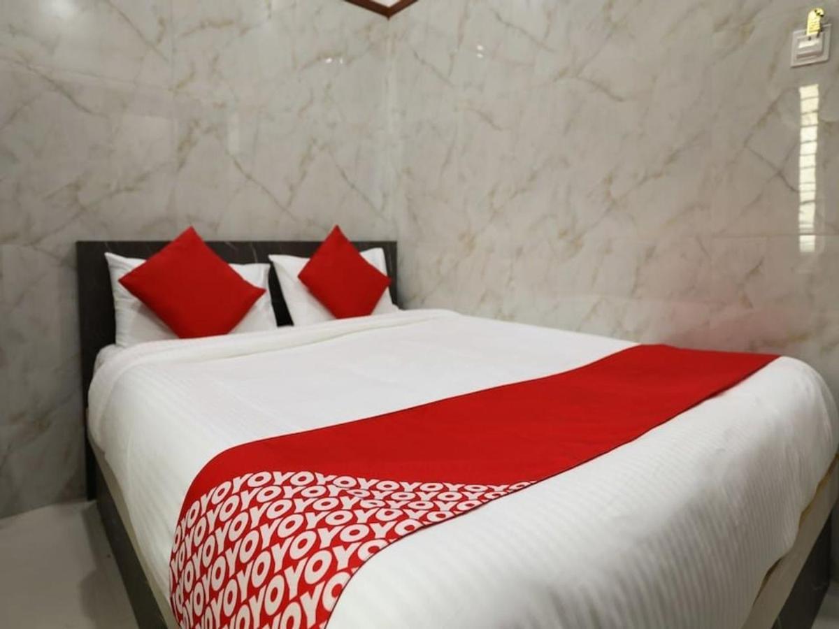 STAYMAKER Guru Comforts Belur Belur  Luaran gambar