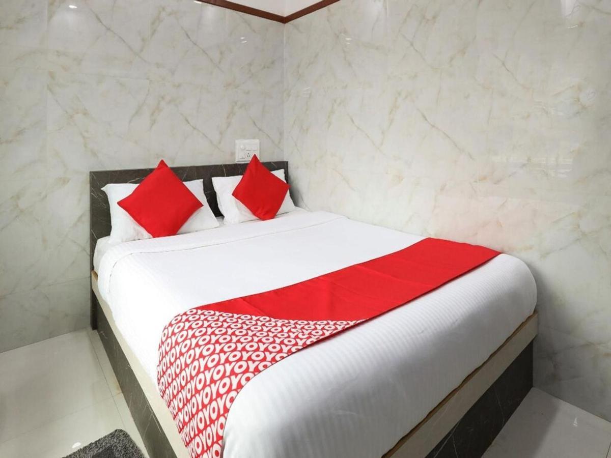 STAYMAKER Guru Comforts Belur Belur  Luaran gambar